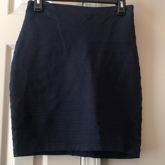 Express Dresses & Skirts - EUC Express navy pencil skirt Express Dresses & Skirts - EUC Express navy pencil skirt